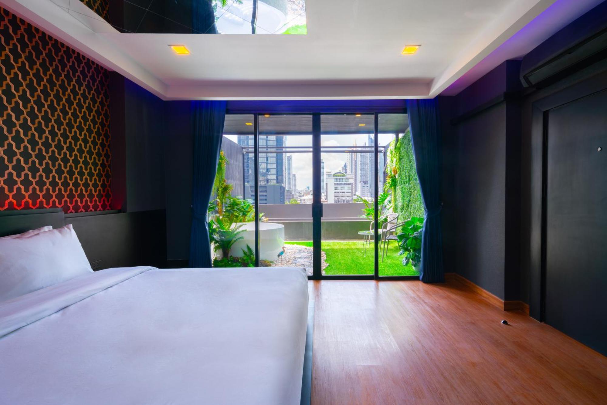 G Boutique Silom Hotel Bangkok Extérieur photo