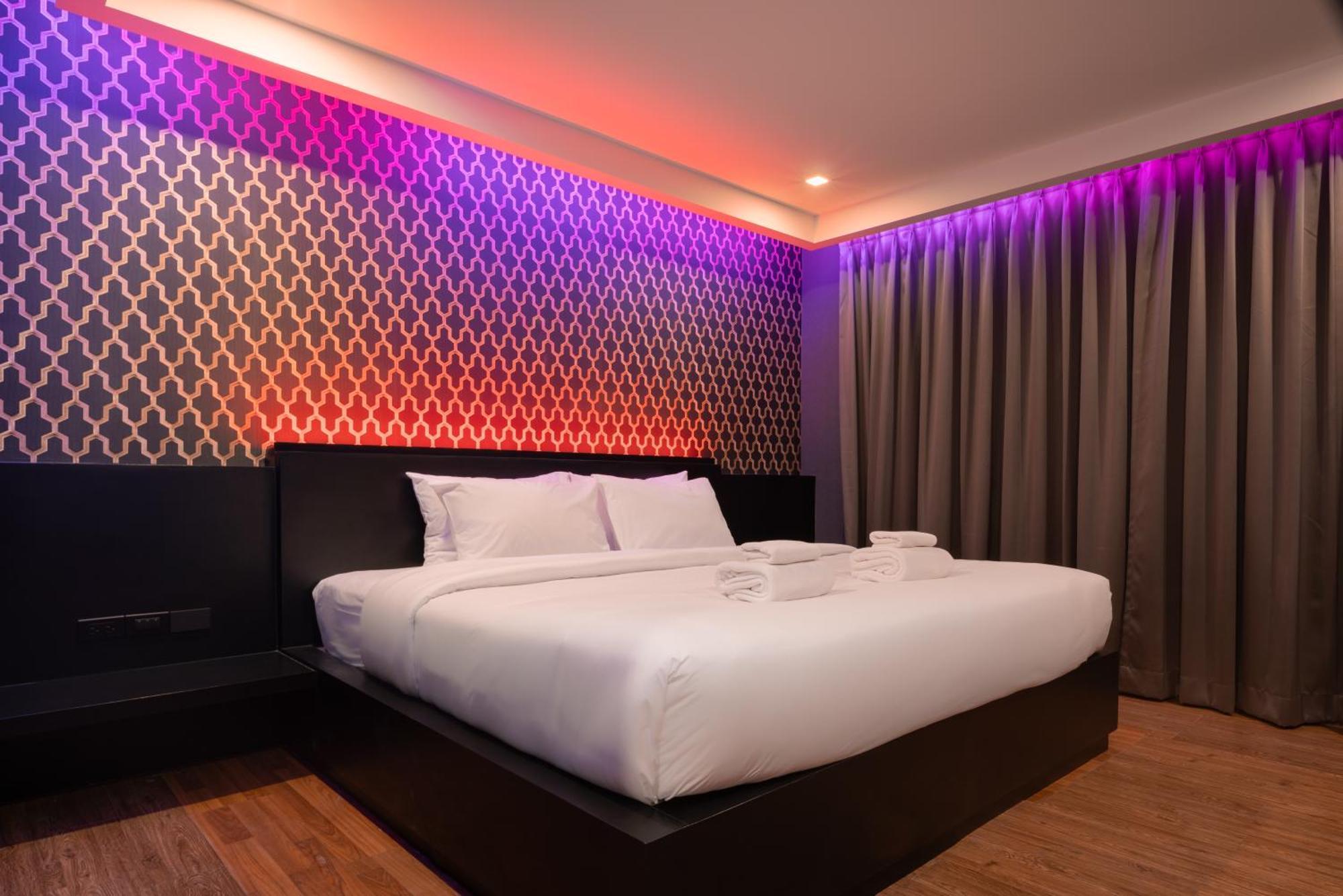 G Boutique Silom Hotel Bangkok Extérieur photo